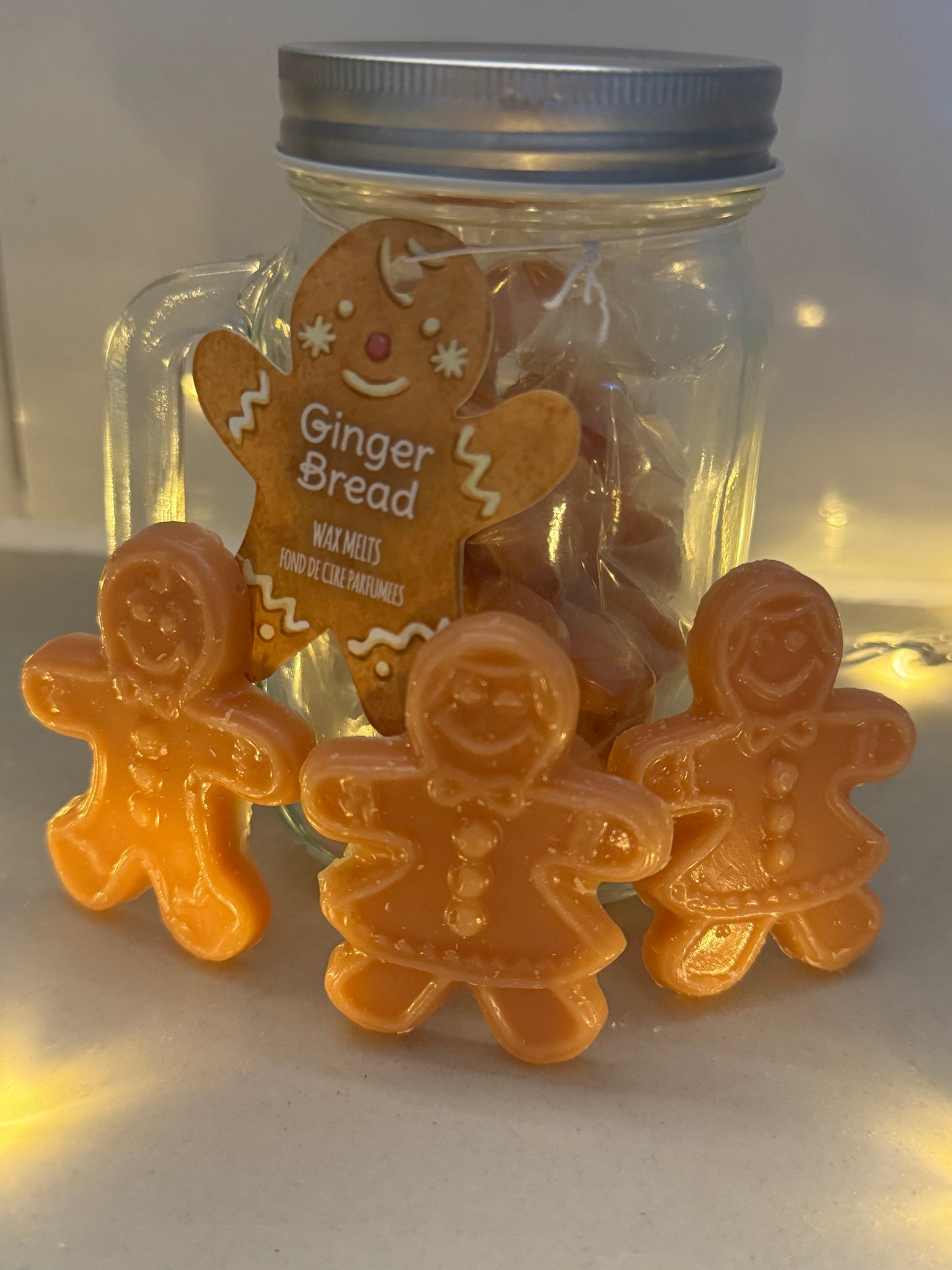 Gingerbread Wax Melts in a Jar β Holiday Scented Soy Wax Melts πͺπ Aura & Aroma
