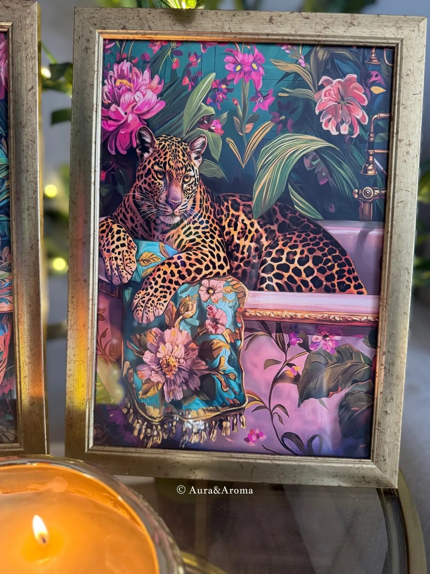 Animal wall art with picture frames - Aura & Aroma