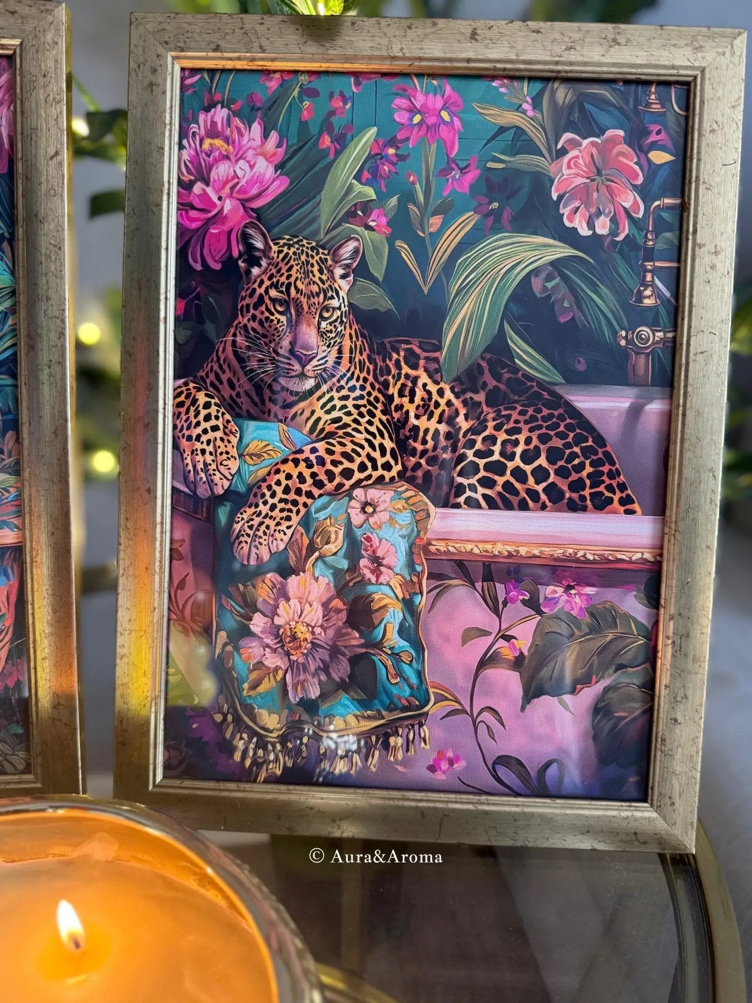 Animal wall art with picture frames - Aura & Aroma