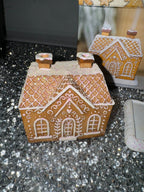 Christmas Gingerbread House Incense Cone Burner - Aura & Aroma
