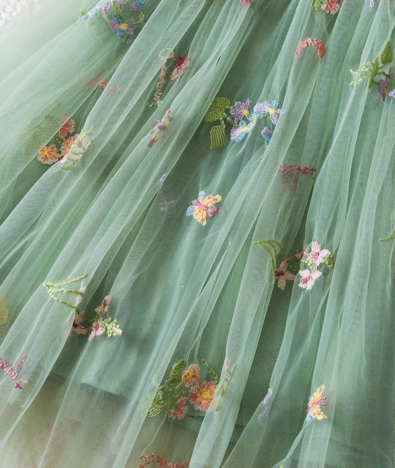 Pastel green pretty princess girls tutu dress birthday special occasions - Aura & Aroma