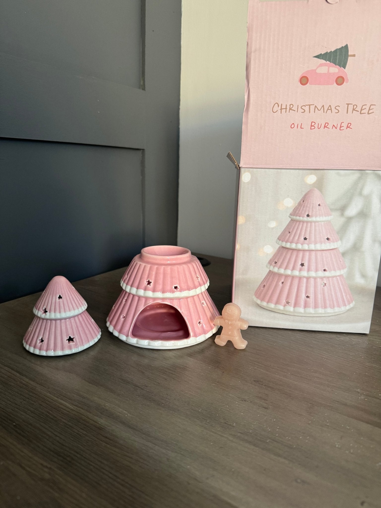 🌸 Pink Christmas Tree Ceramic Oil Burner 🎄✨ - Aura & Aroma