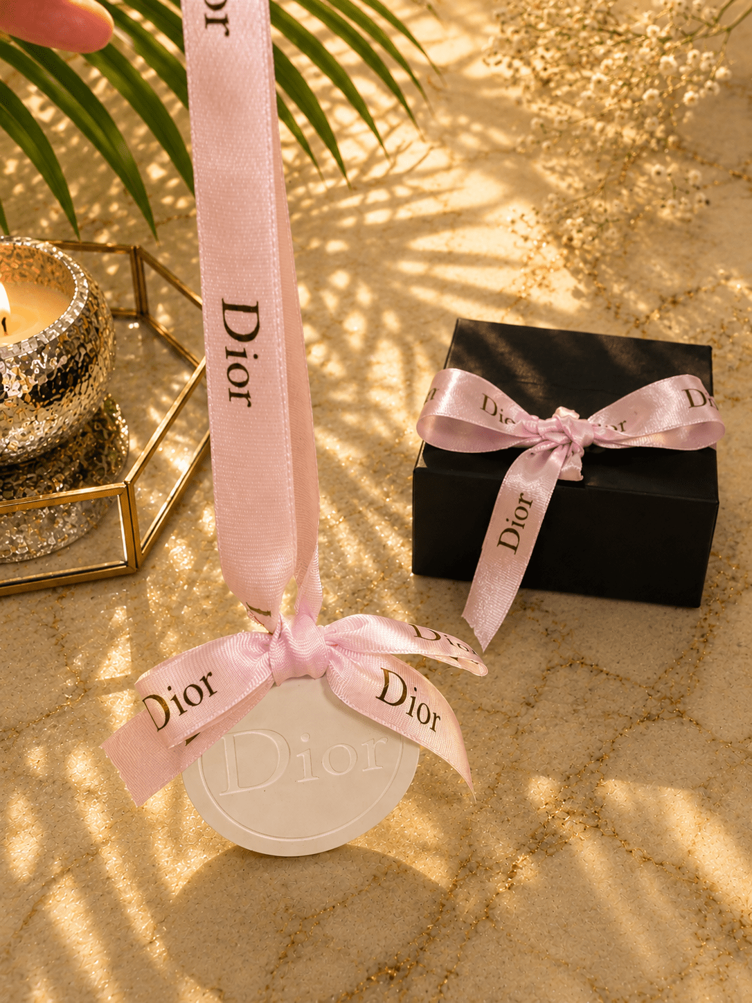 Premium designer - style hanging air freshener for cars and homes. A chic, long - lasting fragrance and perfect gift for any occasion. - Aura & Aroma