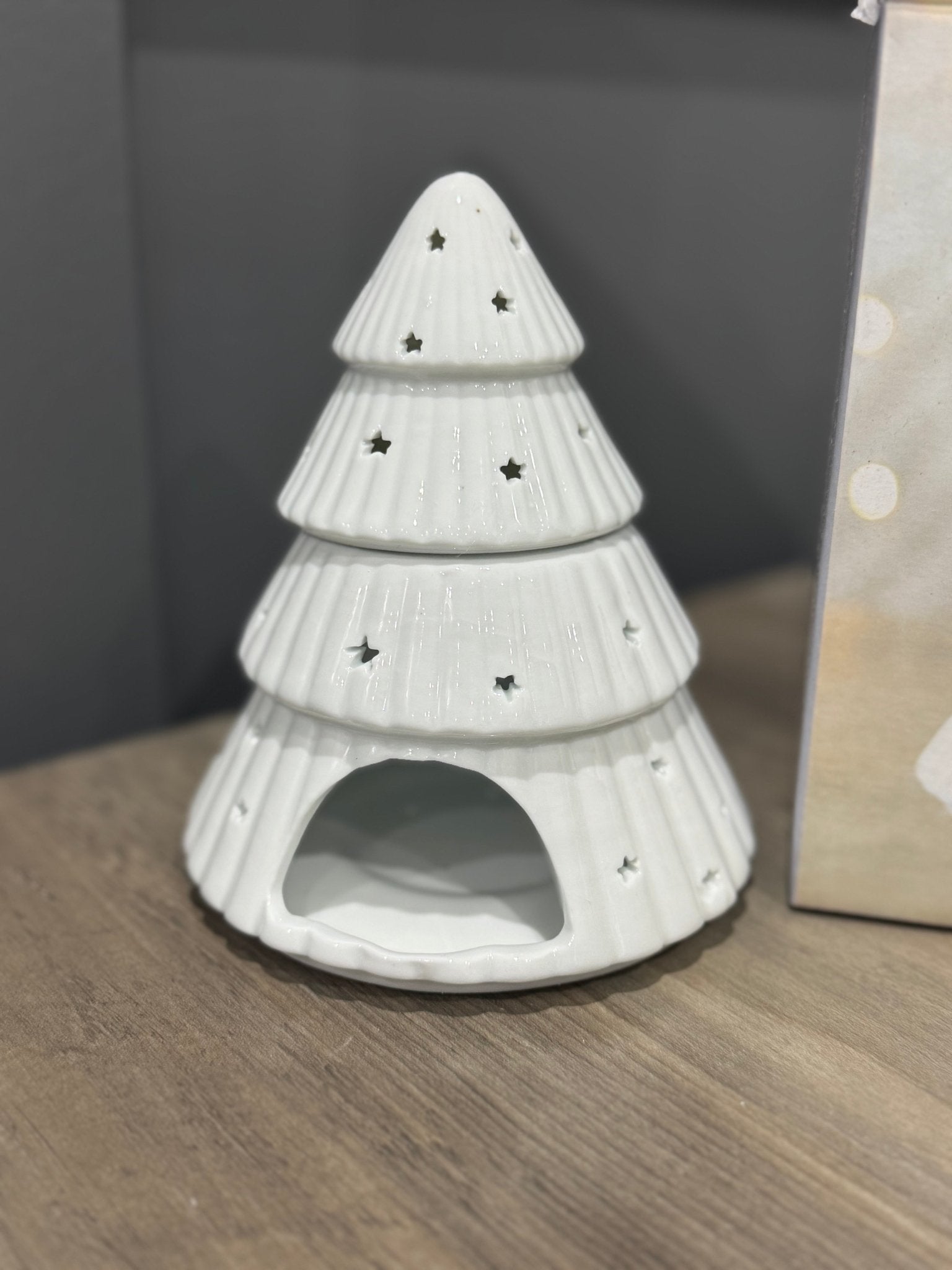 White Christmas Tree Oil Burner - Aura & Aroma