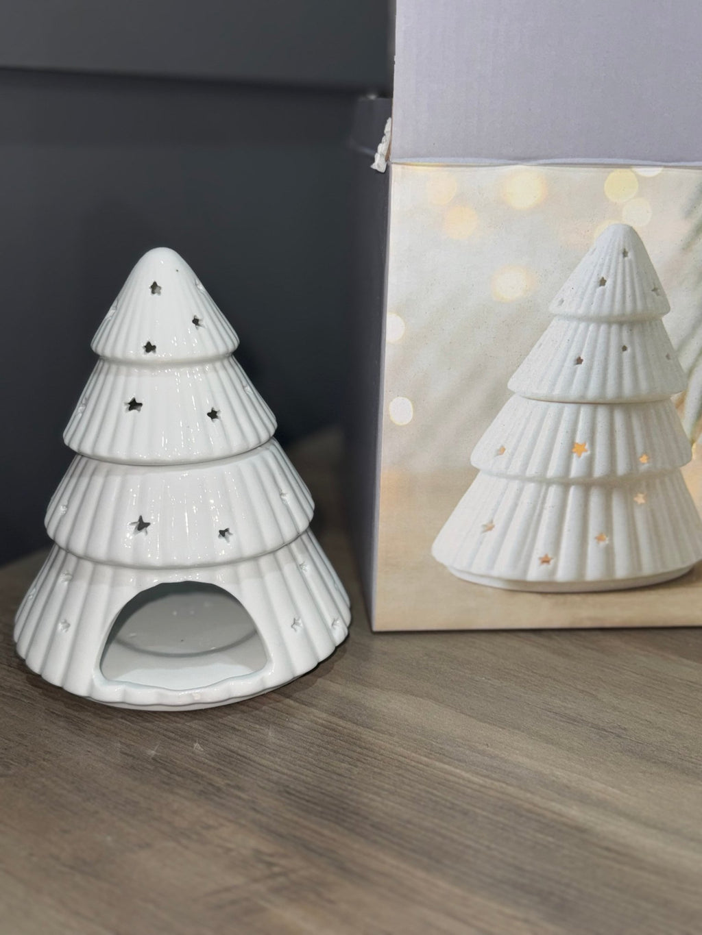White Christmas Tree Oil Burner - Aura & Aroma