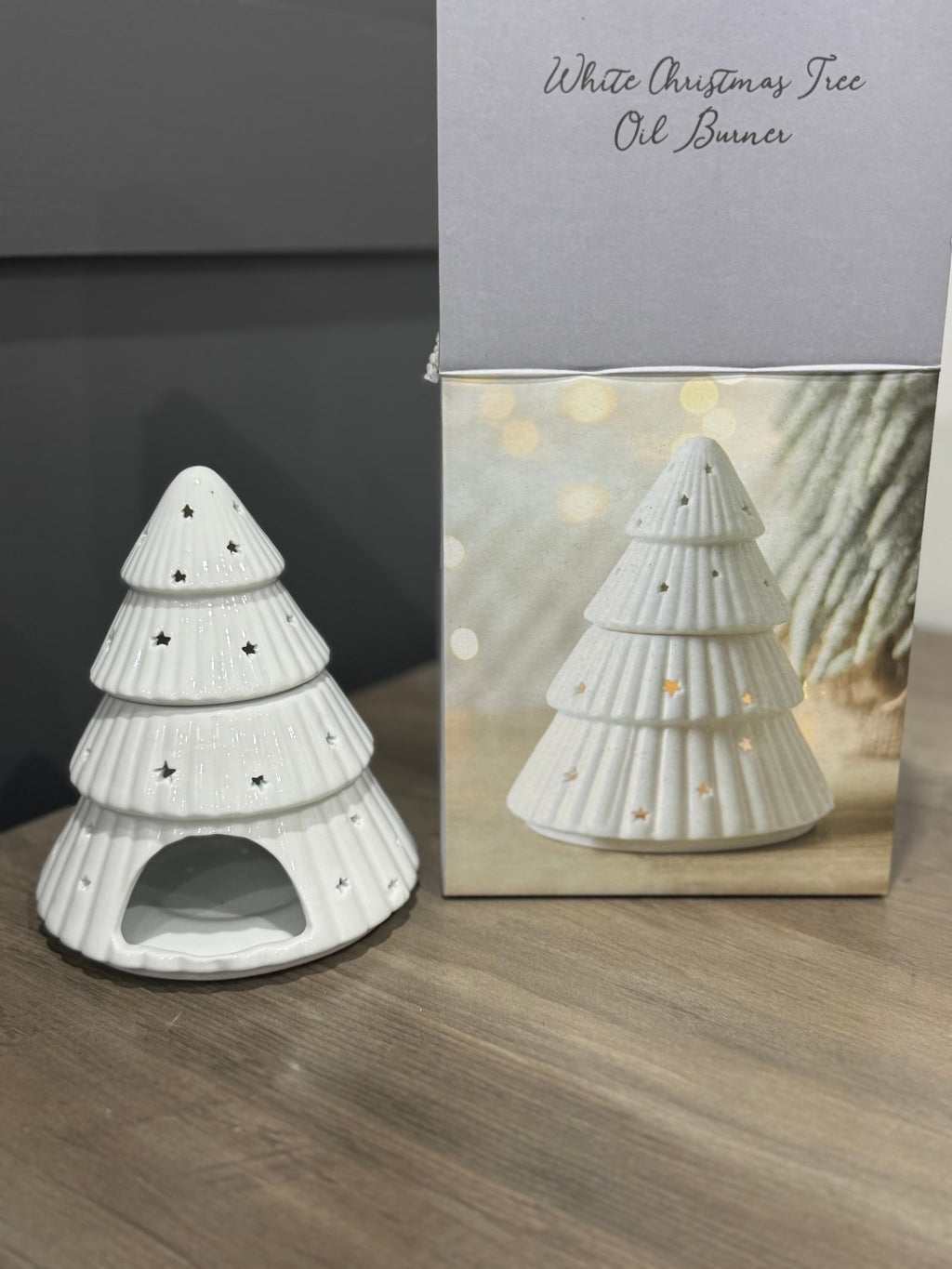 White Christmas Tree Oil Burner - Aura & Aroma